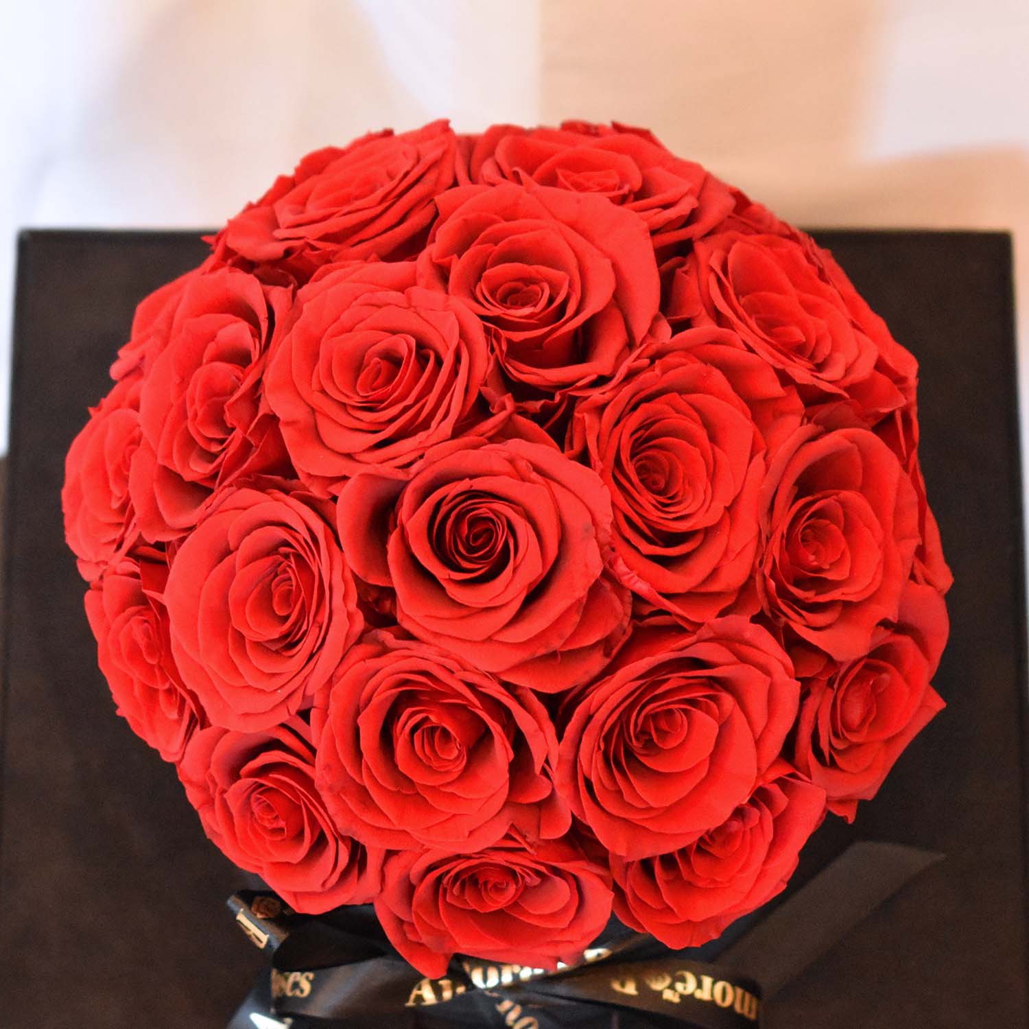 Valentine's Day Gifts - Everlasting Round Luxe Roses Velvet Hatbox