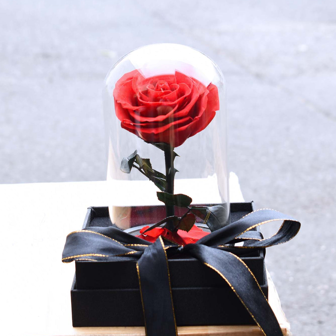 Valentine's Day Gifts - Everlasting Rose Glass Dome | Forever Rose