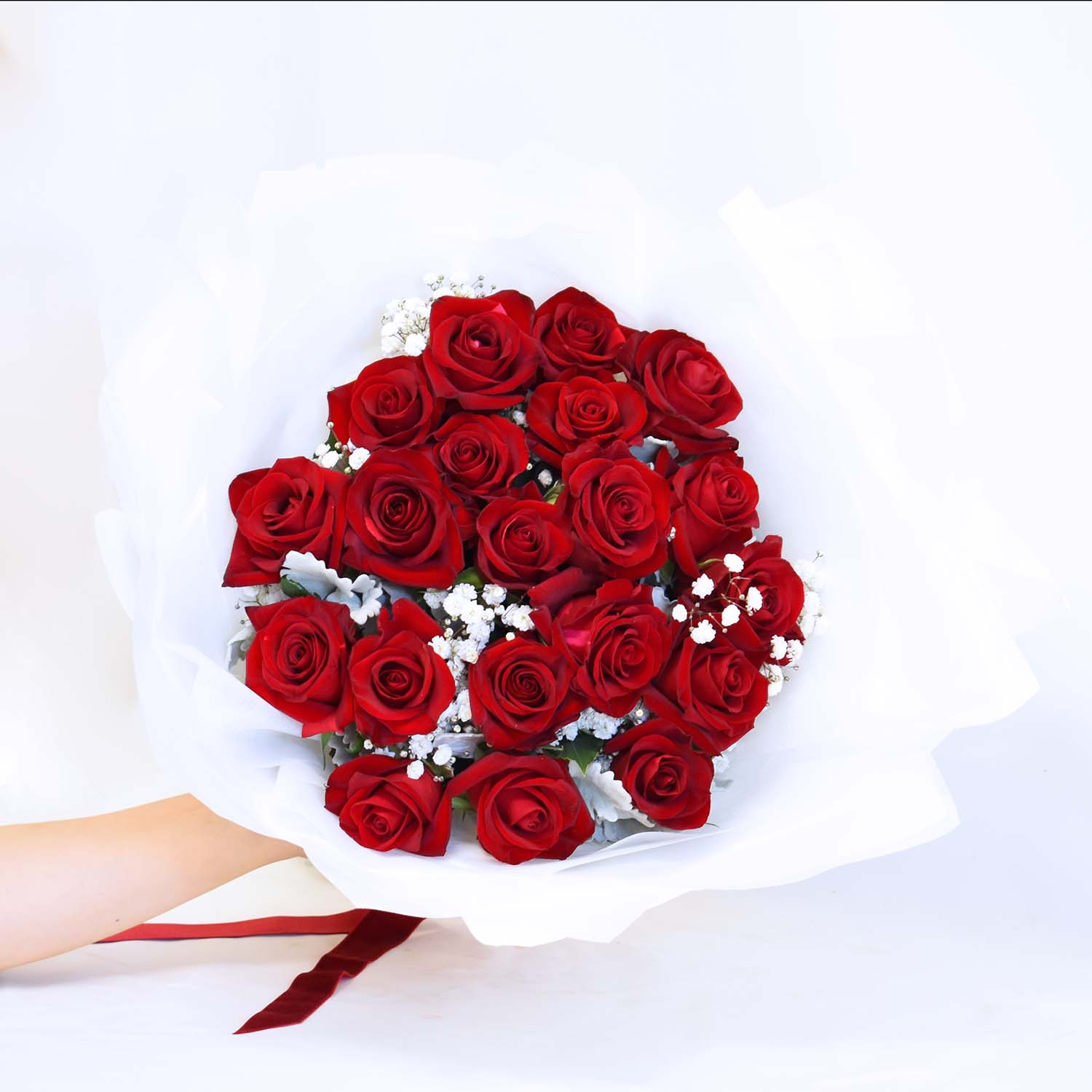 Valentine&#39;s Day Flowers - True Love Red Rose Bouquet