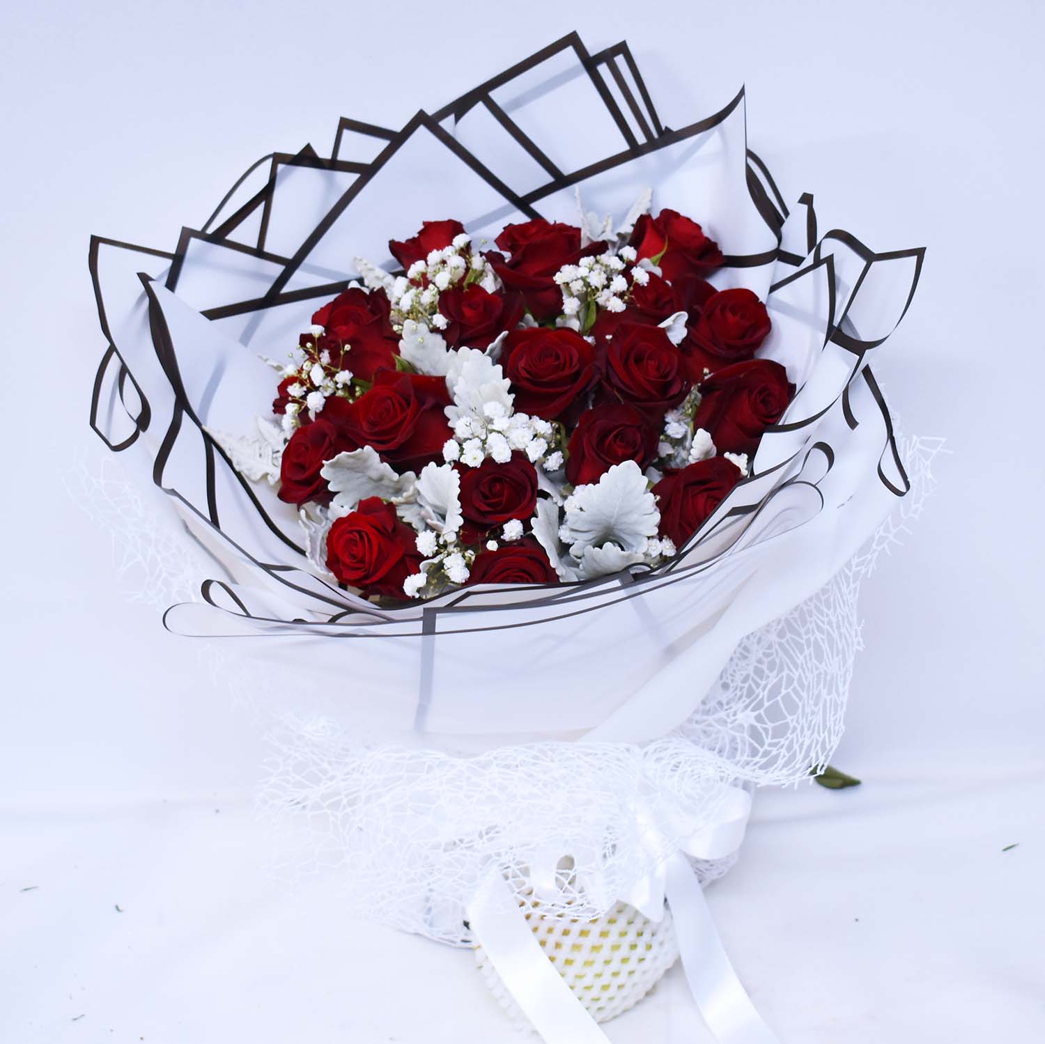 Valentine&#39;s Day Flowers - True Love Red Rose Bouquet