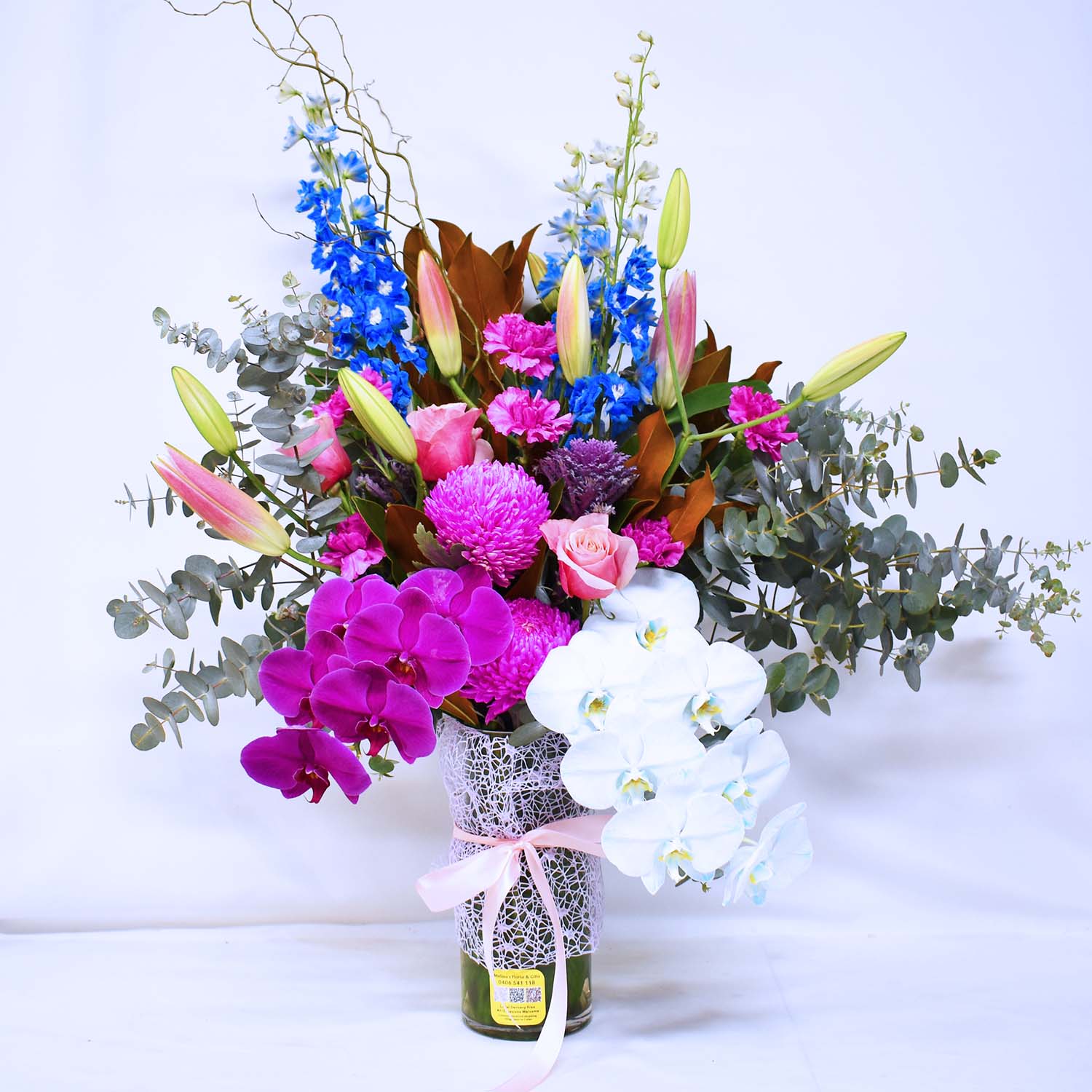 Deluxe Sweet Dreams Bouquet + Vase!