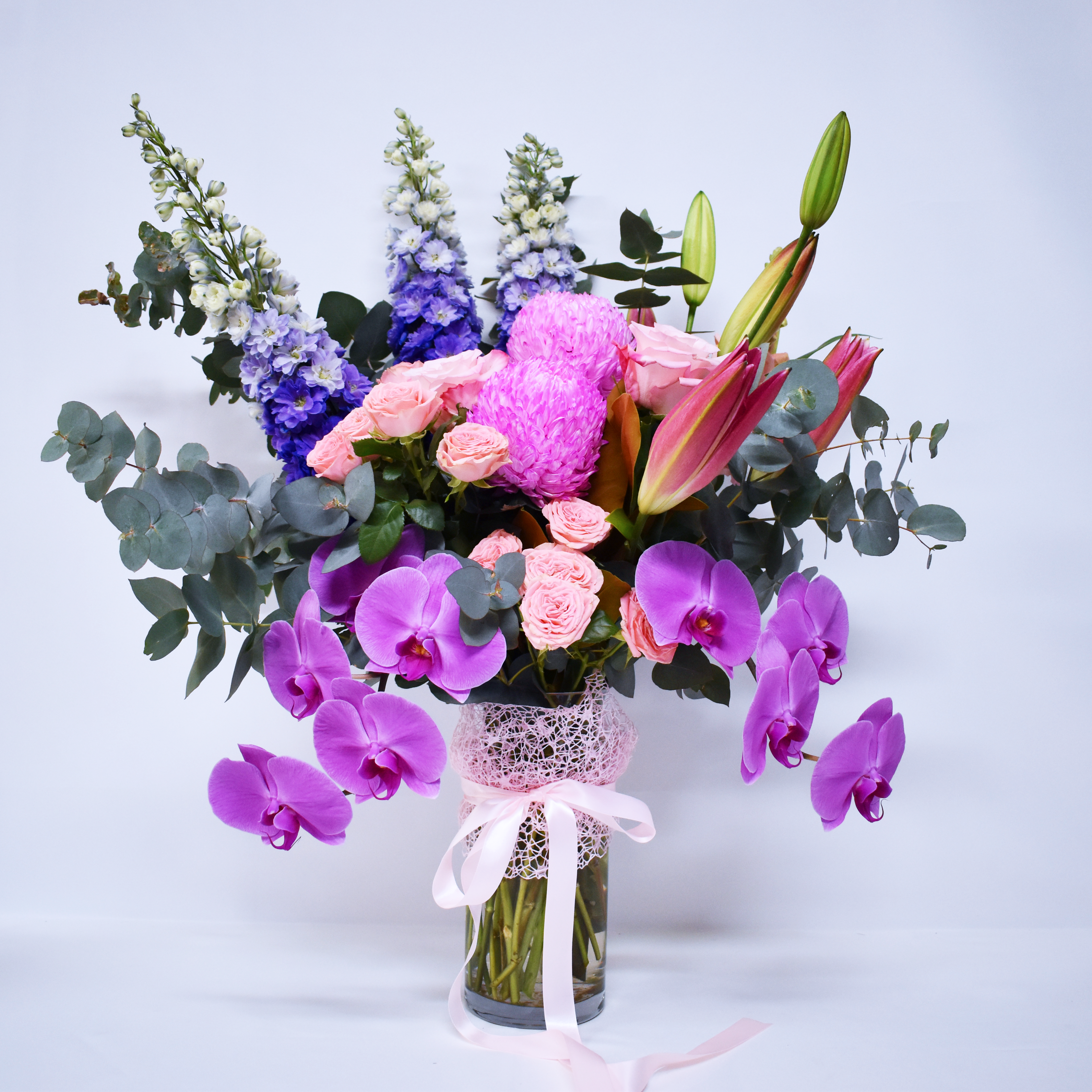Deluxe Sweet Dreams Bouquet + Vase!