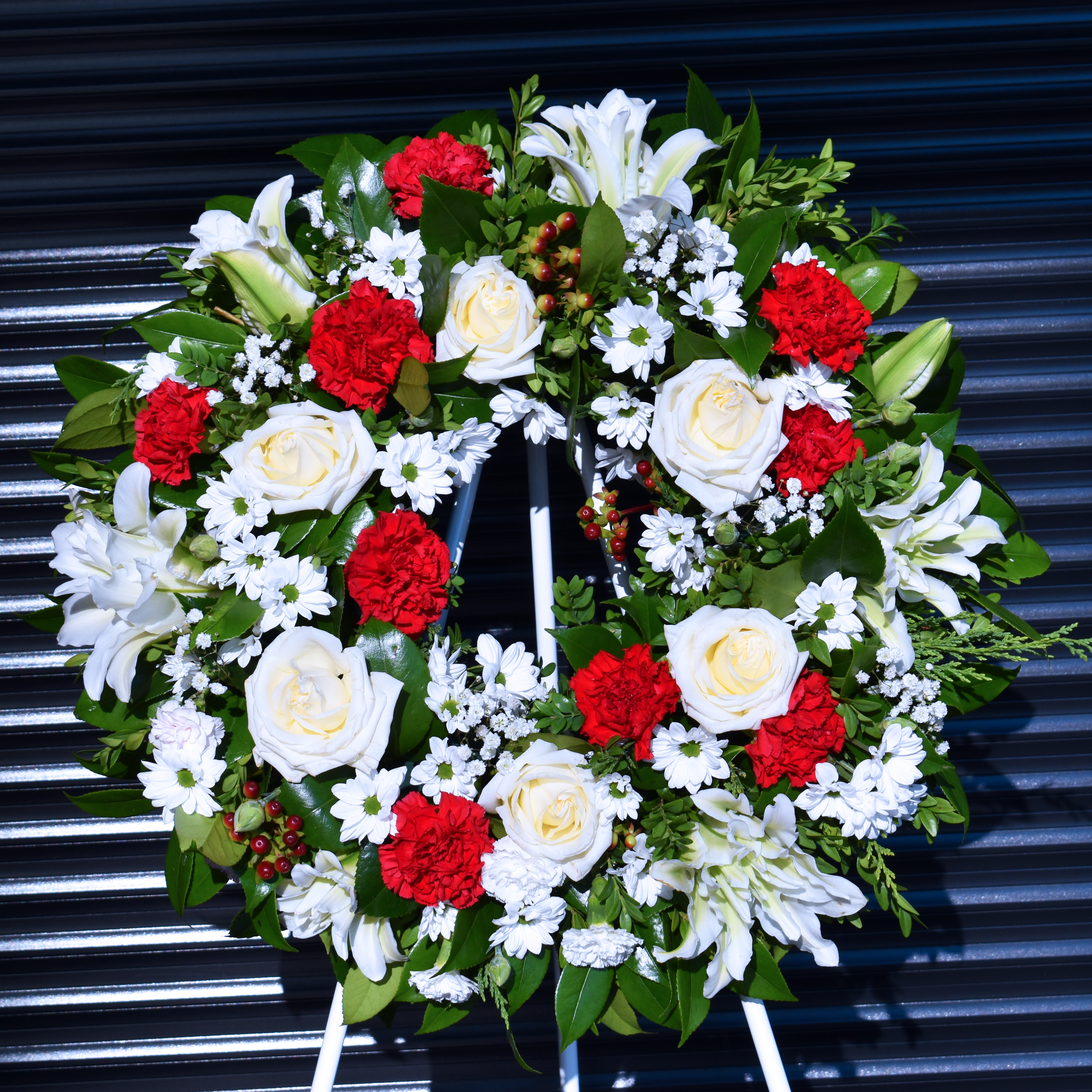 Snow White Funeral Flower Wreath